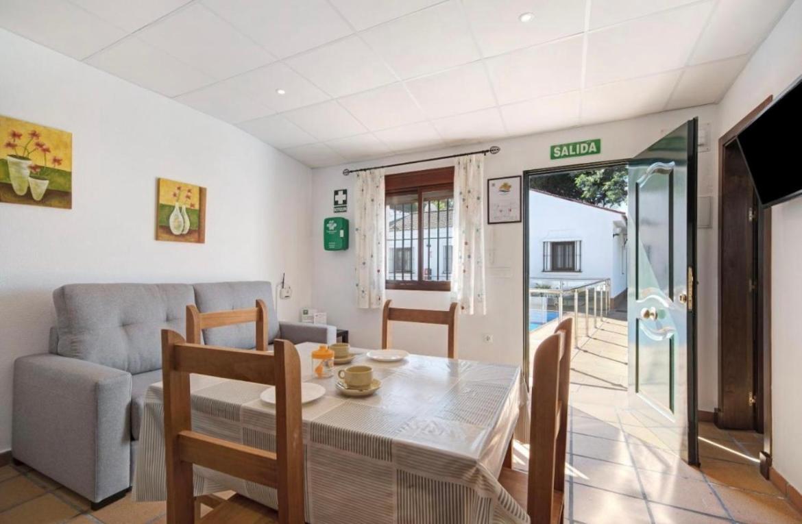 Novobarrosa Apartamentos Turisticos Chiclana de la Frontera Exterior photo